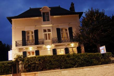 Hotel Edouard VII, 21 Avenue Carnot  Biarritz